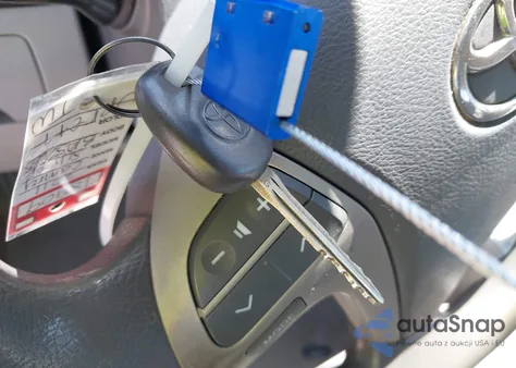 2011 Toyota Camry Le z USA, uszkodzony, nr VIN 4T4BF3EK6BR152655